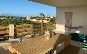 Isla Penthouse & Garden Apartments Bonaire